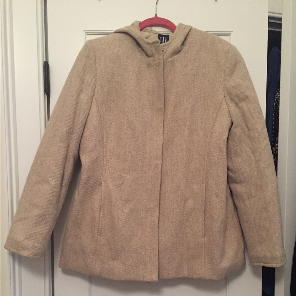 Gap woman’s wool coat size large NWT